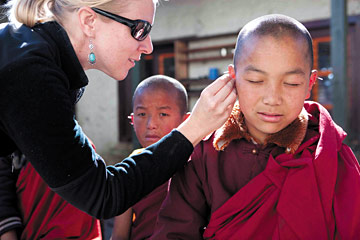 Nomads with Needles - Copyright – Stock Photo / Register Mark